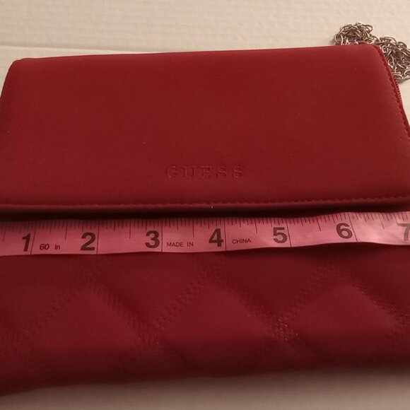 Guess Quilted Medium Clutch w/ Silver Chain - Picture 8 of 10